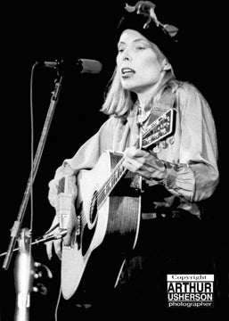 Joni Mitchell with the Rolling Thunder Revue - Arthur Usherson